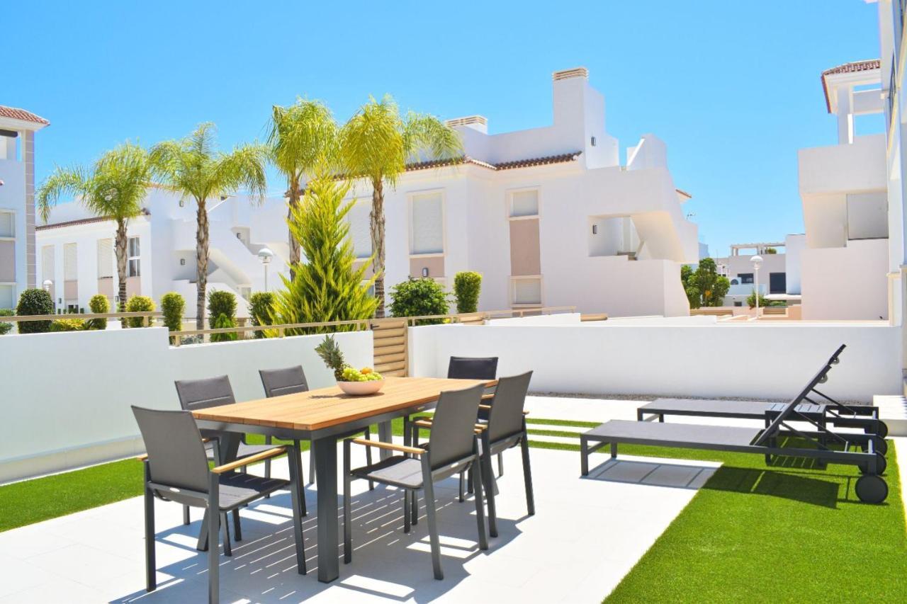 New Build Apartment On Beautiful Modern Complex Rojales Εξωτερικό φωτογραφία
